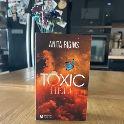 Toxic Hell - Anita Rigins